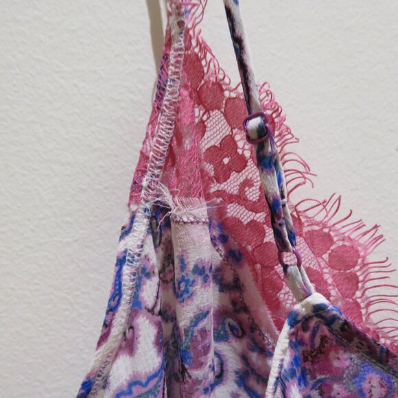 INTIMATELY FREE PEOPLE Pretty Little Thing Lace Trim Cami Top in Purple - Size L - Picture 11 of 14
